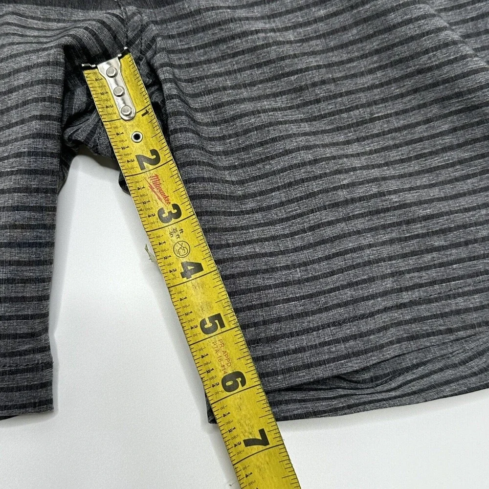 Billabong Shorts Men's Size 24 Gray Crossfire Submersibles 4 Way Stretch Stripes